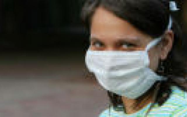 Maskers en handen desinfecteren tegen griep